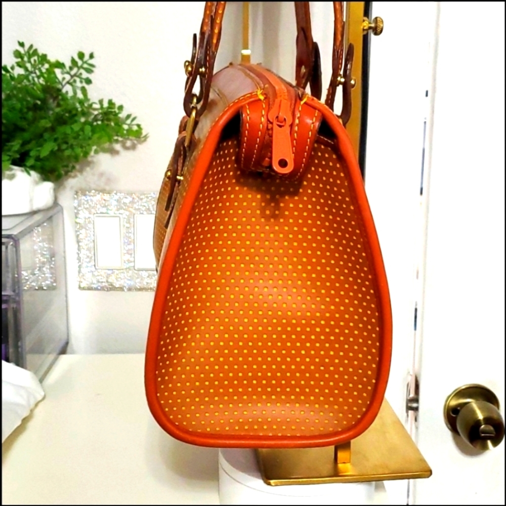 NWOT DOONEY & BOURKE CABRIO LEATHER DOT SHOULDER BAG - Picture 5 of 17